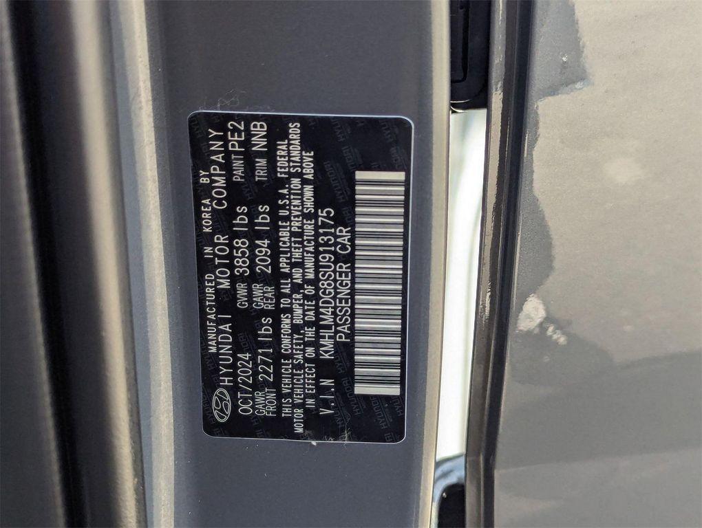 used 2025 Hyundai Elantra car, priced at $22,999