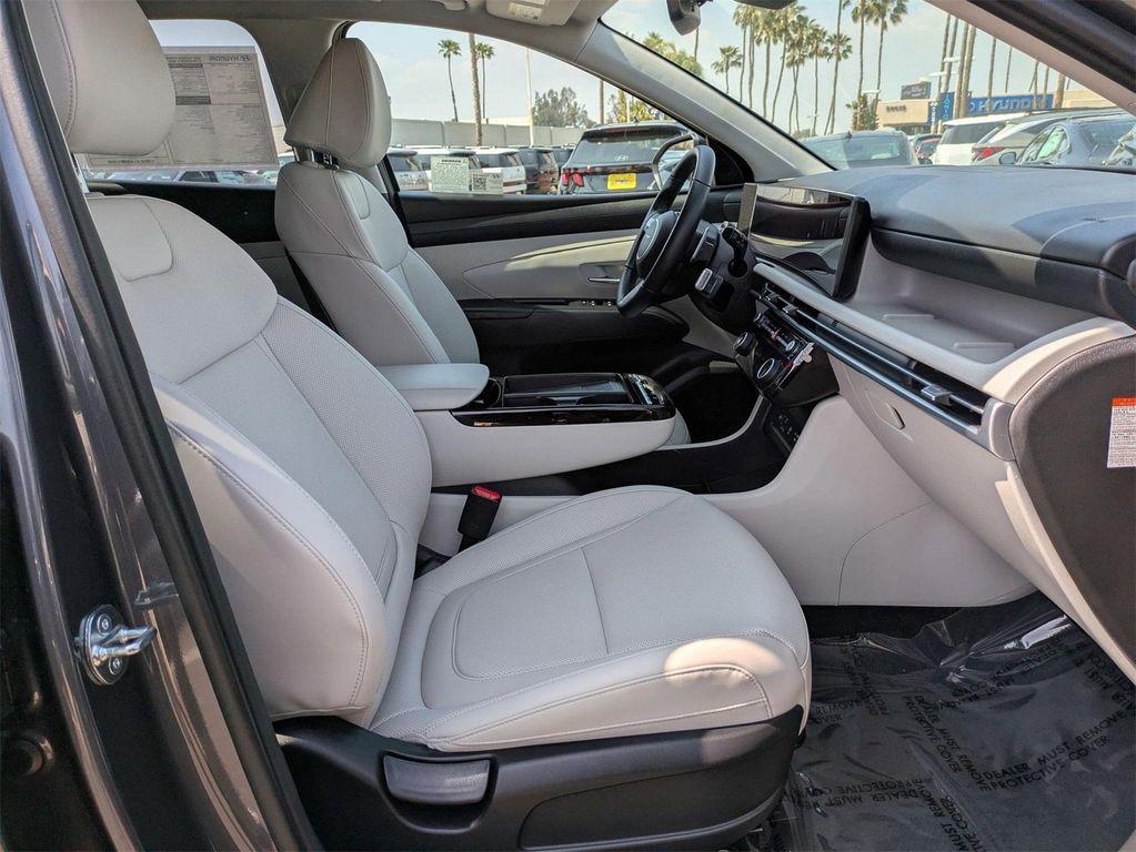 new 2025 Hyundai TUCSON Hybrid car, priced at $38,545