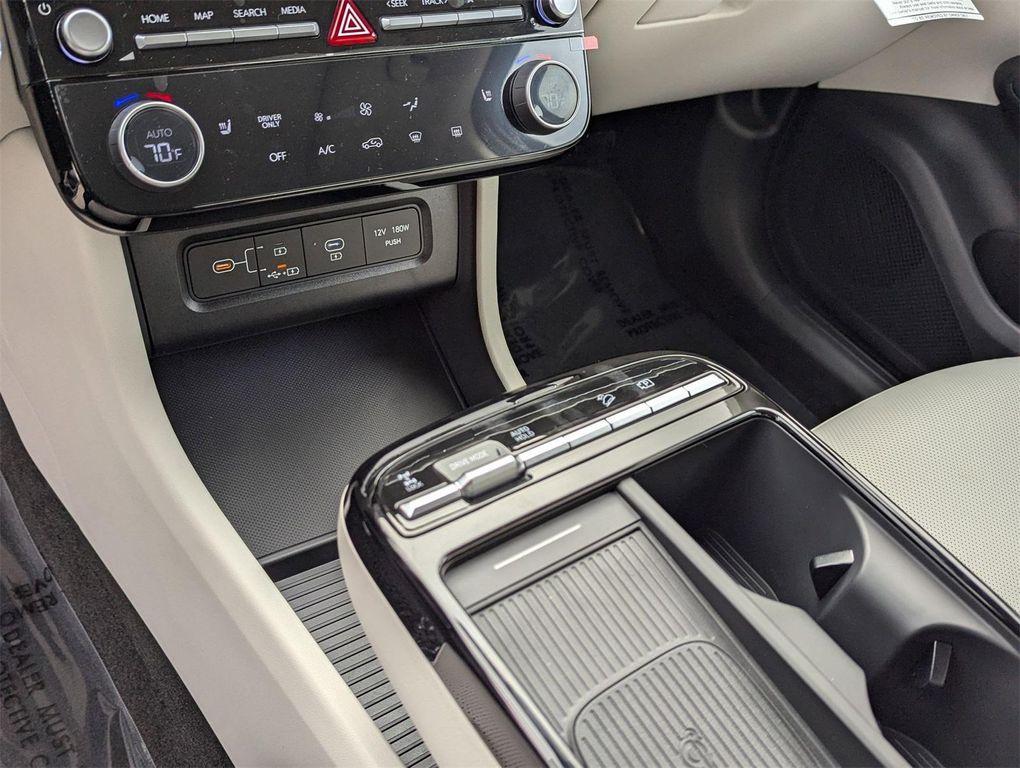 new 2025 Hyundai TUCSON Hybrid car, priced at $38,360