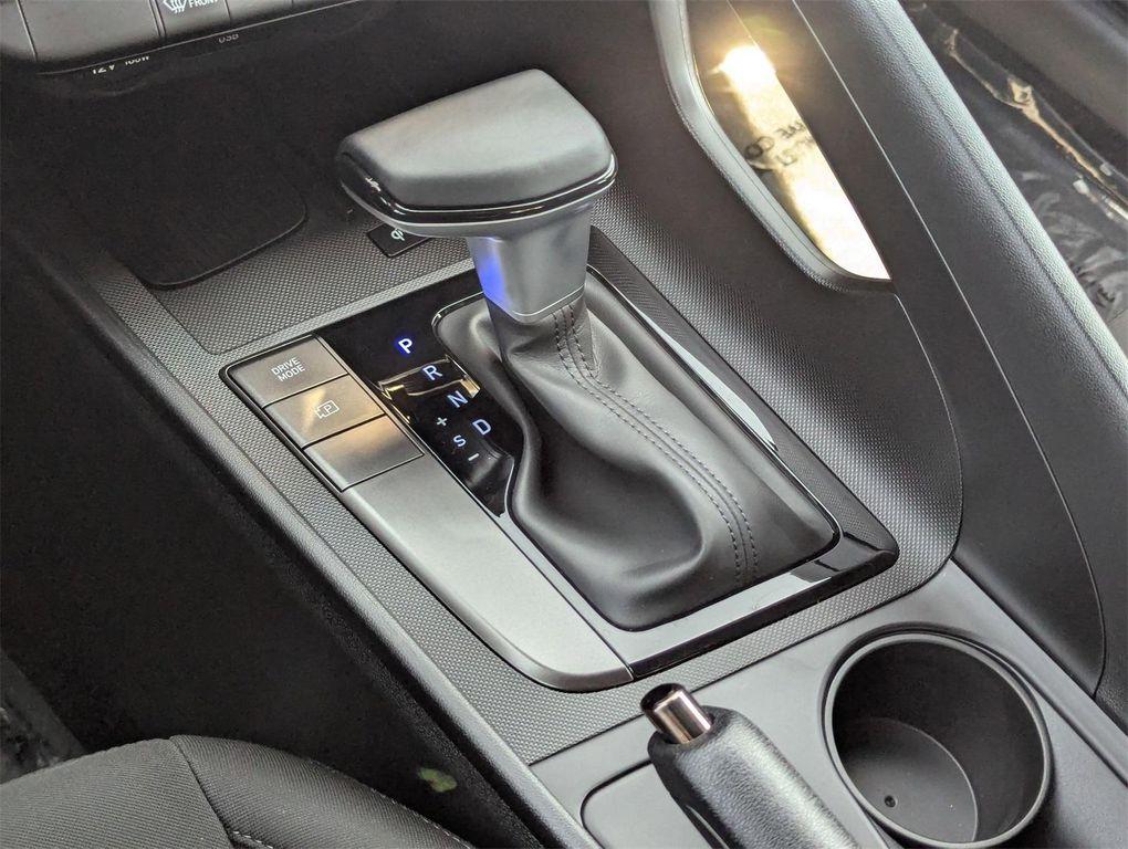new 2025 Hyundai Elantra car, priced at $25,090