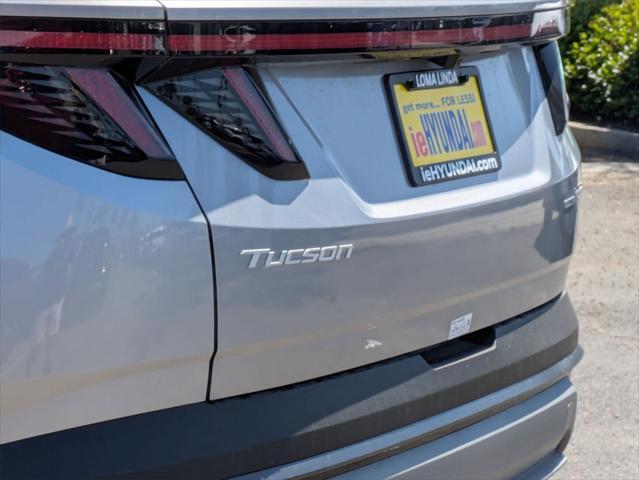 new 2025 Hyundai TUCSON Hybrid car, priced at $38,380