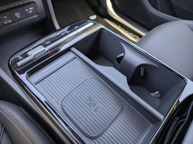 new 2025 Hyundai TUCSON Hybrid car, priced at $38,380