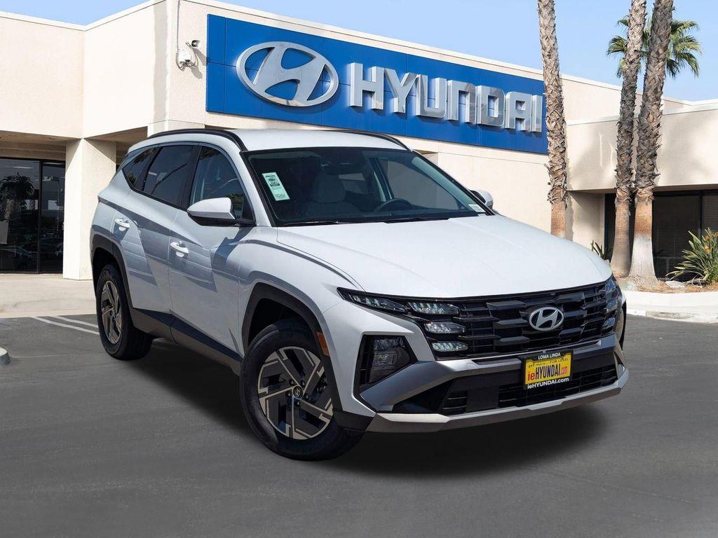 new 2025 Hyundai TUCSON Hybrid car, priced at $35,930