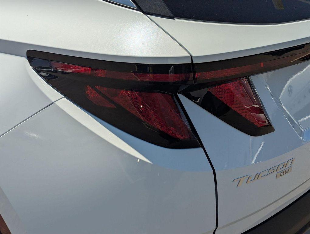 new 2025 Hyundai TUCSON Hybrid car, priced at $35,930