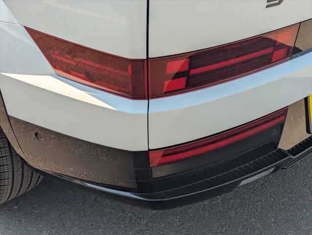 new 2025 Hyundai SANTA FE HEV car, priced at $52,425