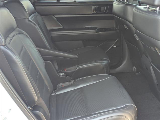 new 2025 Hyundai SANTA FE HEV car, priced at $52,425