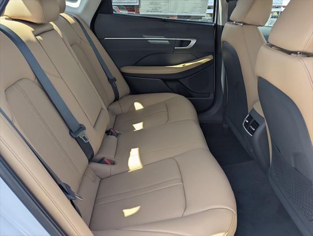new 2025 Hyundai Sonata Hybrid car, priced at $39,925