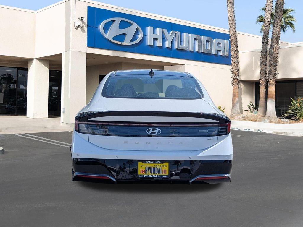 new 2025 Hyundai Sonata Hybrid car, priced at $39,925