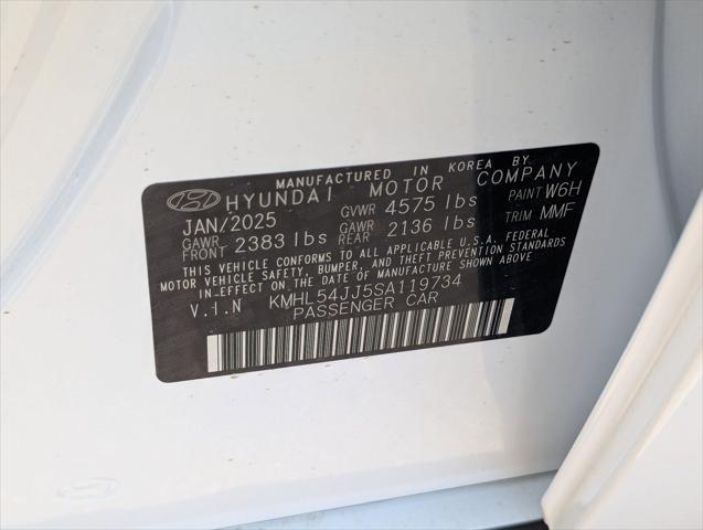 new 2025 Hyundai Sonata Hybrid car, priced at $39,925