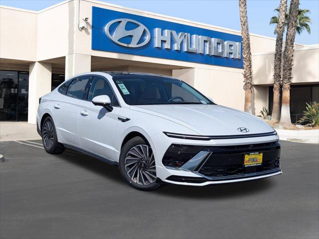 new 2025 Hyundai Sonata Hybrid car, priced at $39,925
