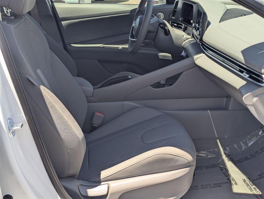 new 2025 Hyundai Elantra car, priced at $25,605