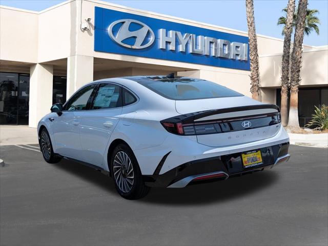 new 2025 Hyundai Sonata Hybrid car, priced at $40,015