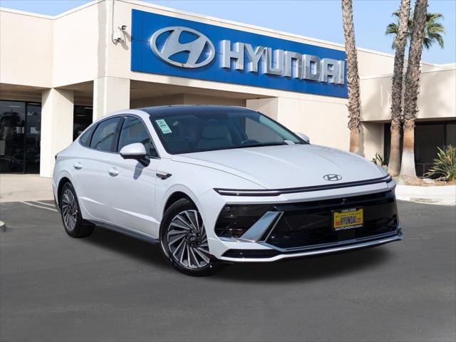 new 2025 Hyundai Sonata Hybrid car, priced at $40,015