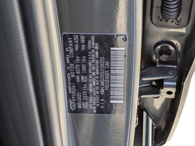 new 2025 Hyundai Elantra car, priced at $29,210