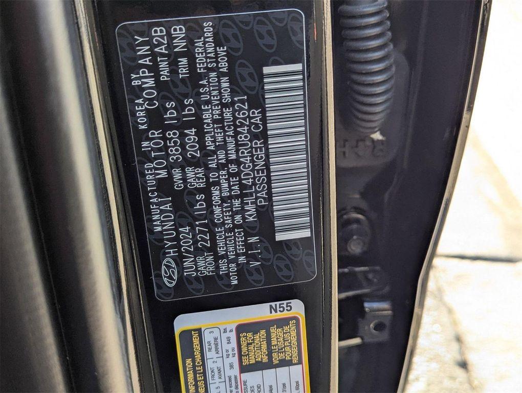 new 2024 Hyundai Elantra car, priced at $24,888