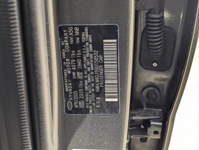 new 2025 Hyundai Elantra car, priced at $29,195