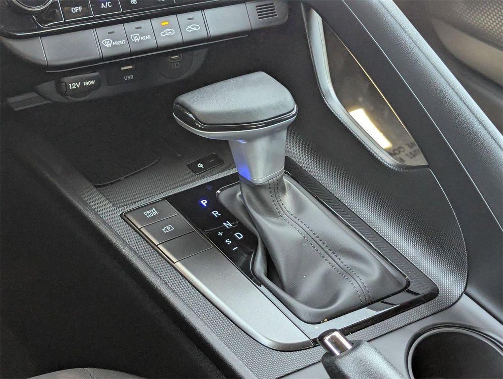 new 2025 Hyundai Elantra car, priced at $25,090