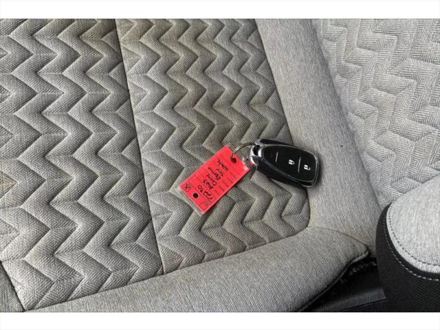 used 2023 Chevrolet Equinox car, priced at $19,995