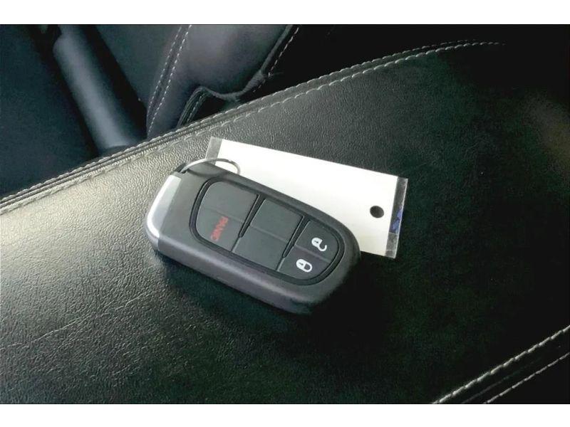 used 2015 Jeep Cherokee car, priced at $12,995