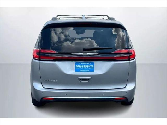 used 2021 Chrysler Pacifica car, priced at $18,995