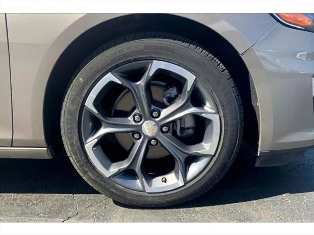 used 2023 Chevrolet Malibu car, priced at $19,995