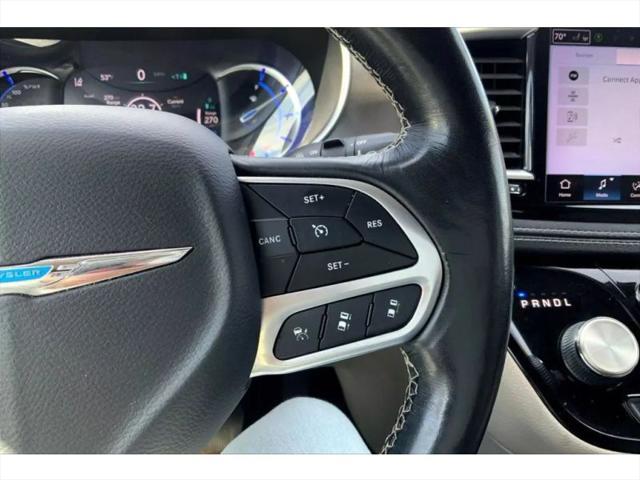 used 2021 Chrysler Pacifica Hybrid car, priced at $26,995
