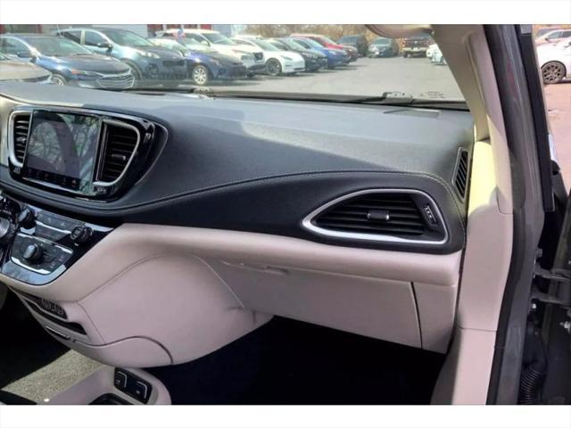 used 2021 Chrysler Pacifica Hybrid car, priced at $26,995
