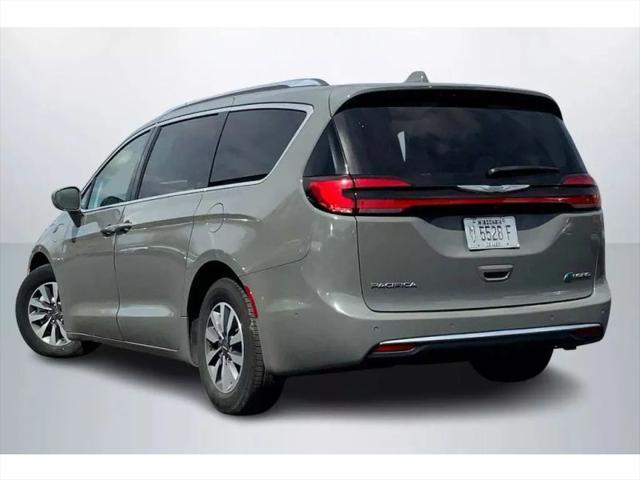 used 2021 Chrysler Pacifica Hybrid car, priced at $26,995