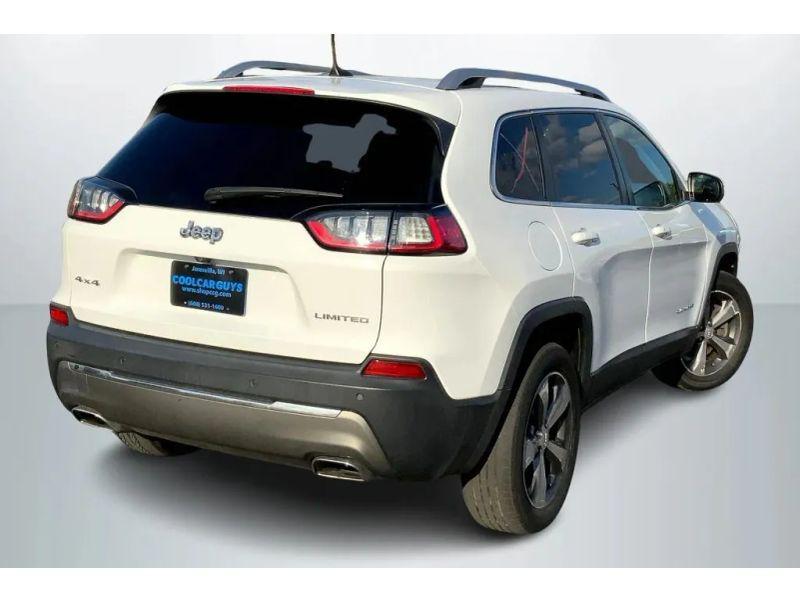 used 2019 Jeep Cherokee car, priced at $23,995