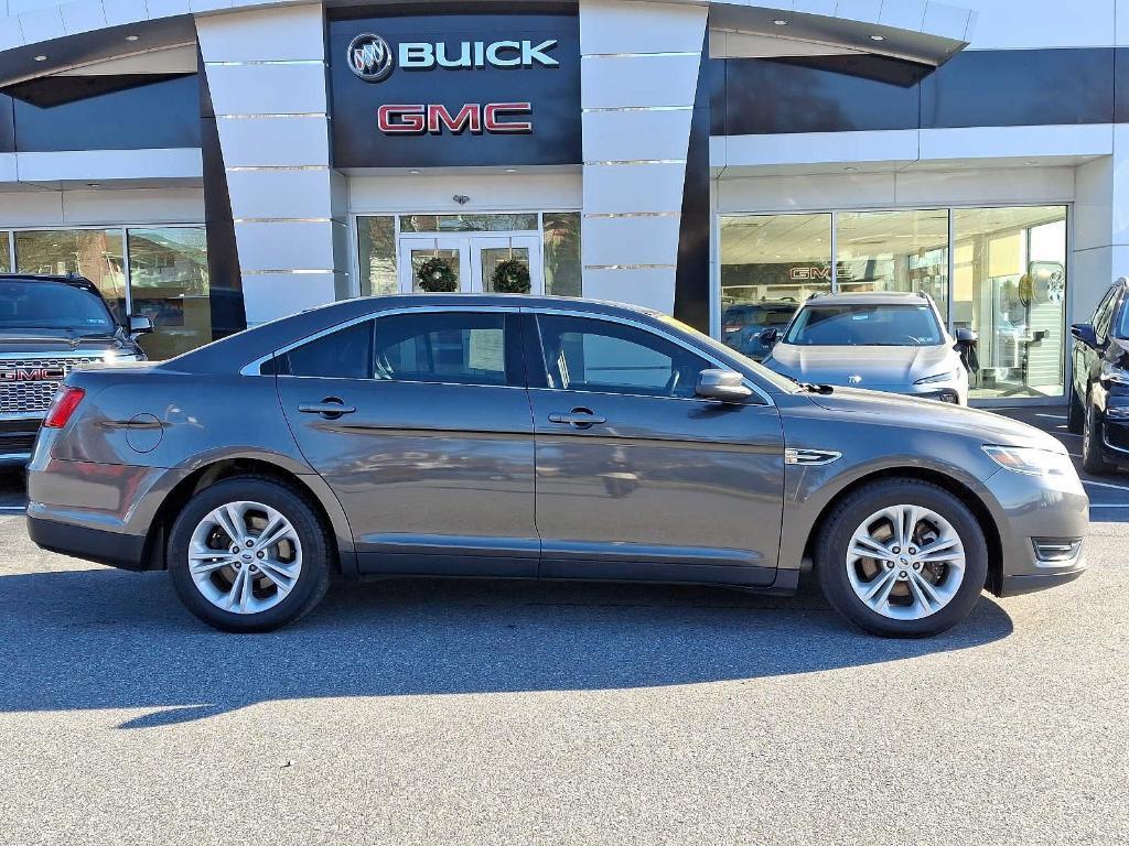 used 2016 Ford Taurus car, priced at $7,797