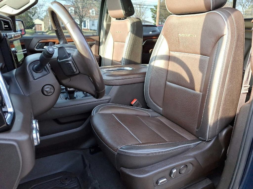 used 2022 GMC Sierra 1500 car, priced at $49,995