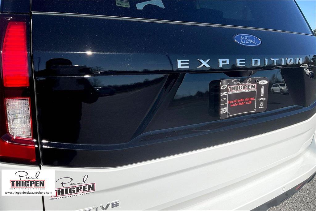 new 2025 Ford Expedition car, priced at $62,974