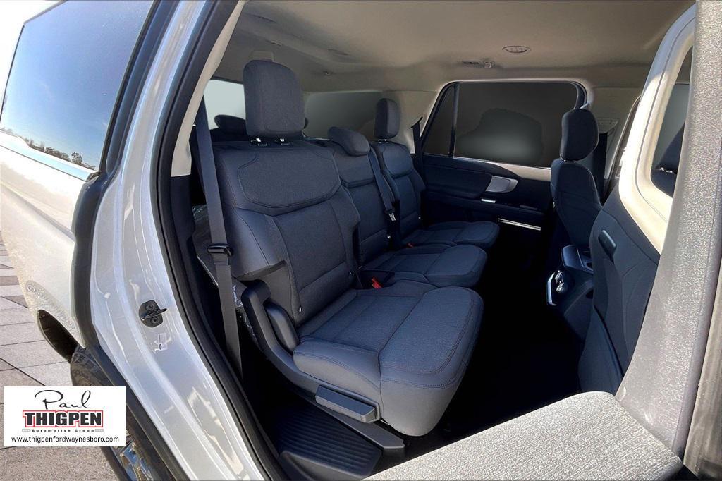 new 2025 Ford Expedition car, priced at $62,974