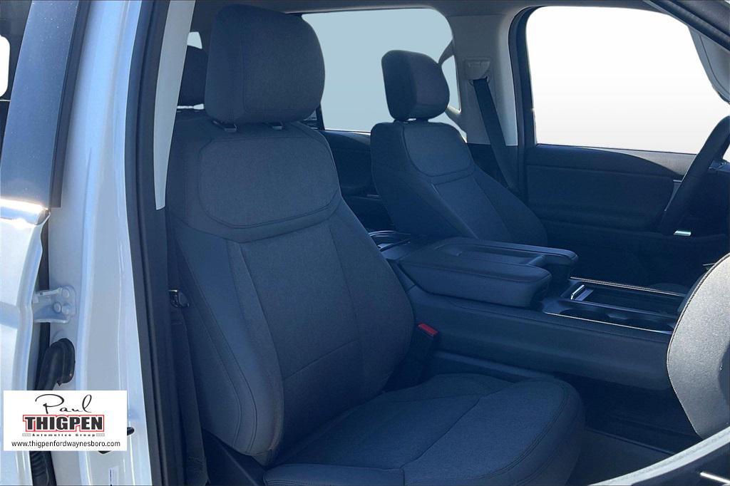 new 2025 Ford Expedition car, priced at $62,974