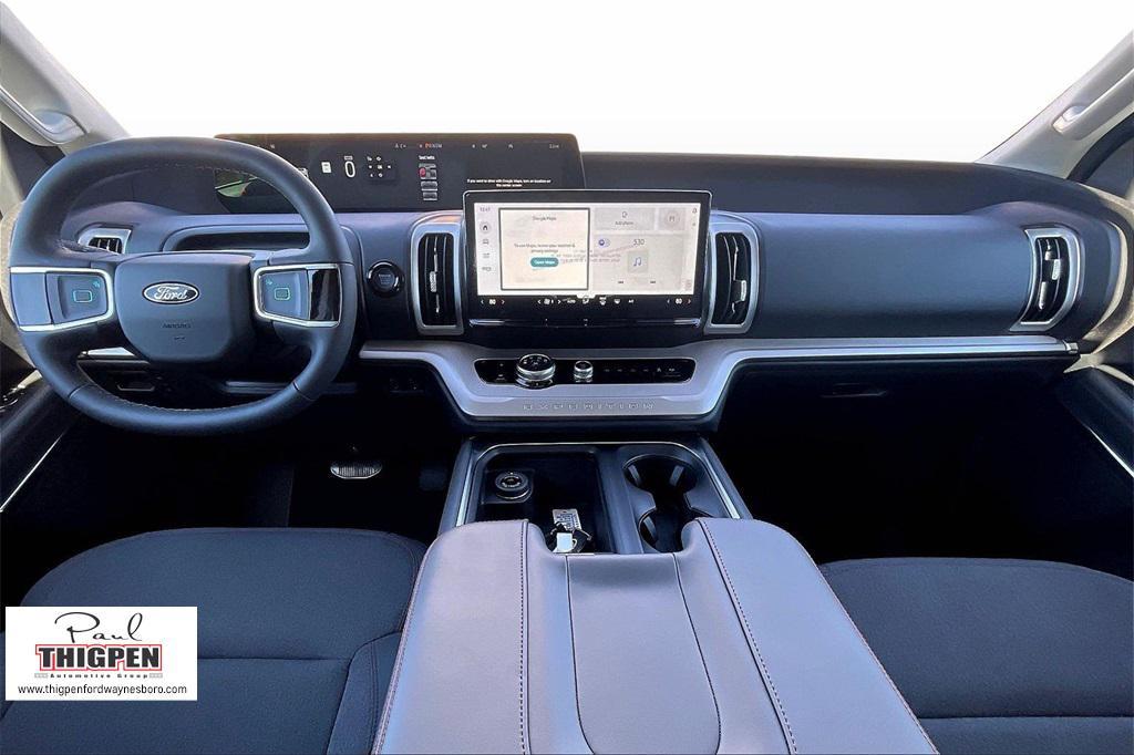 new 2025 Ford Expedition car, priced at $62,974
