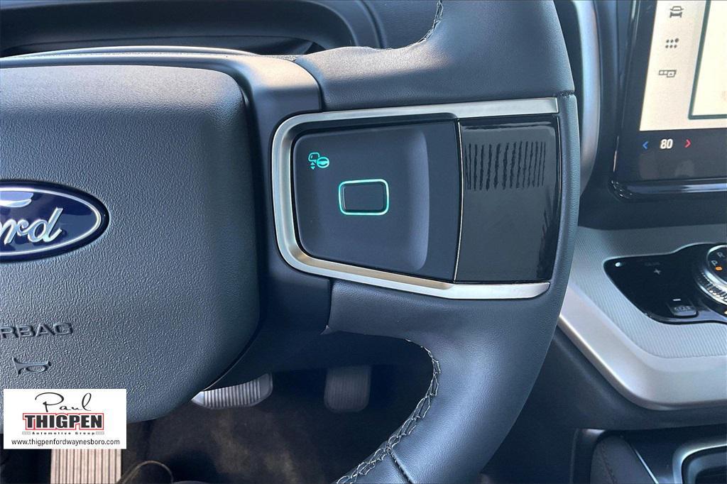 new 2025 Ford Expedition car, priced at $62,974