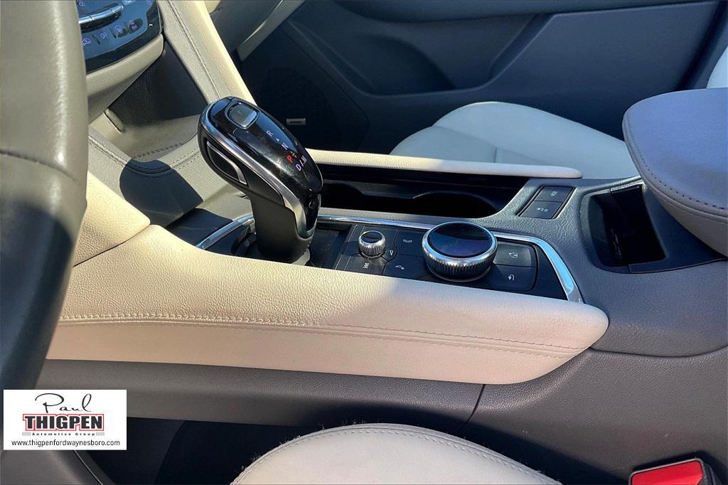 used 2022 Cadillac XT5 car, priced at $28,698