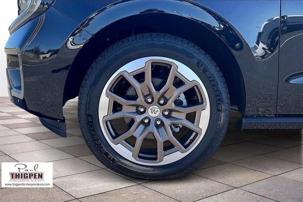 new 2025 Ford Expedition car, priced at $83,764