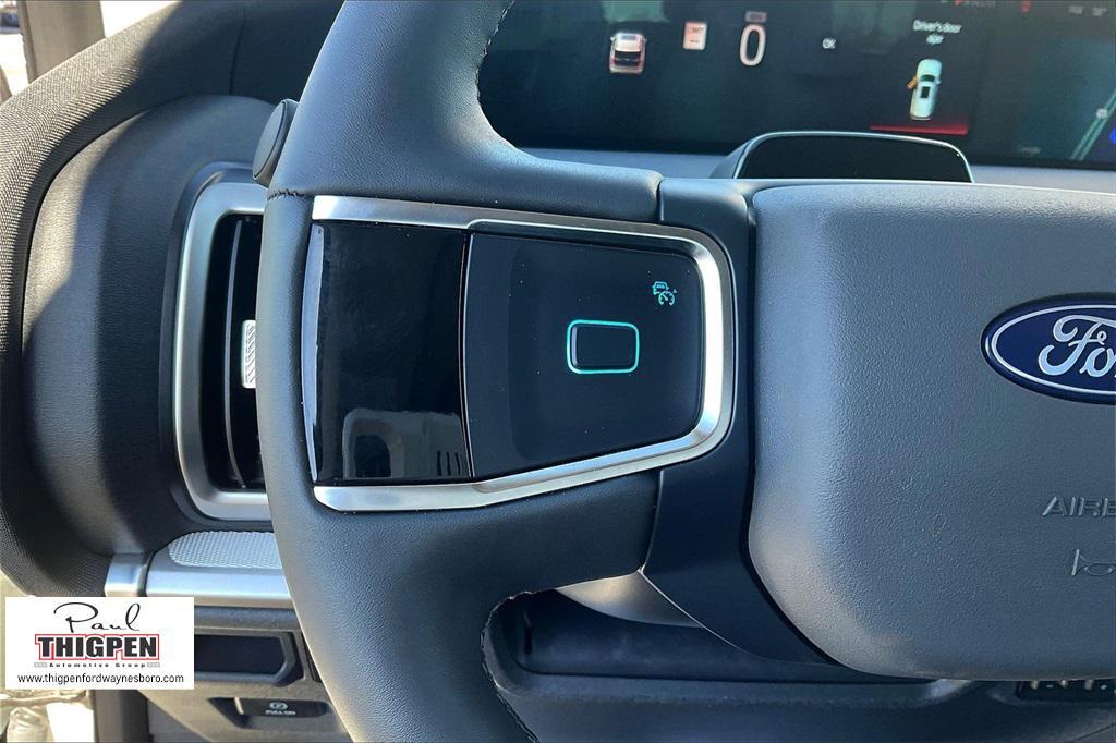 new 2025 Ford Expedition car, priced at $66,502