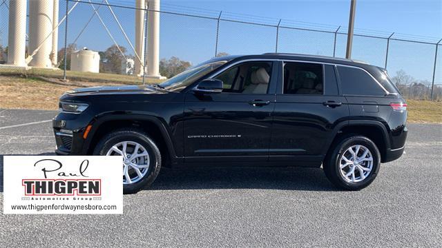 used 2022 Jeep Grand Cherokee car, priced at $30,566