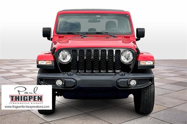 used 2022 Jeep Gladiator car, priced at $27,765