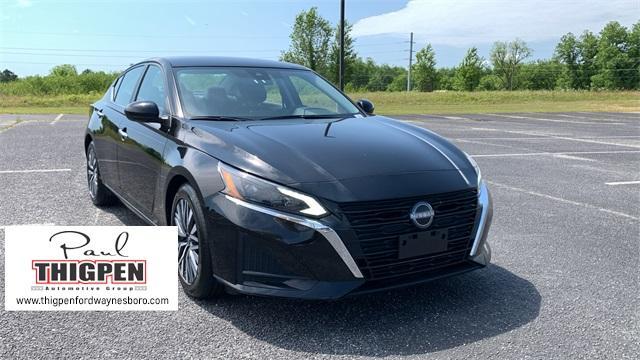 used 2023 Nissan Altima car, priced at $21,729