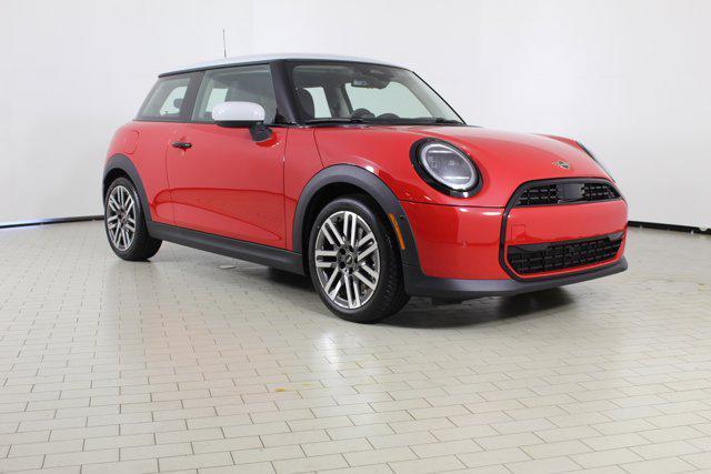 new 2025 MINI Hardtop car, priced at $32,420