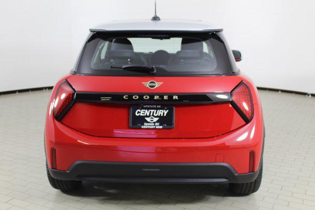 new 2025 MINI Hardtop car, priced at $32,420