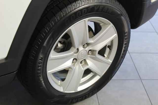 used 2022 Jeep Compass car, priced at $14,396