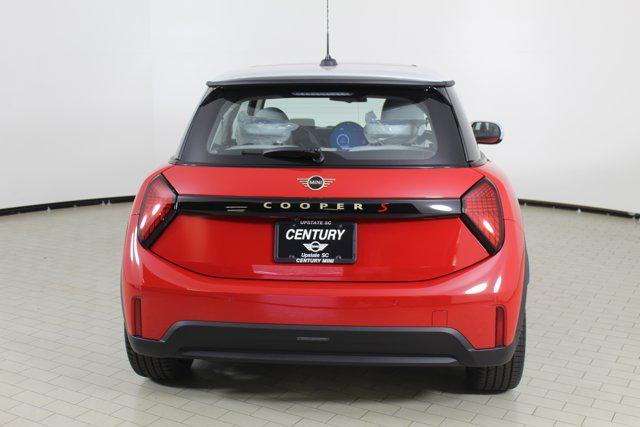 new 2025 MINI Hardtop car, priced at $34,600