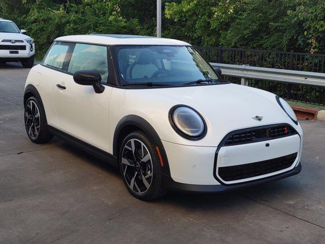 new 2025 MINI Hardtop car, priced at $37,295