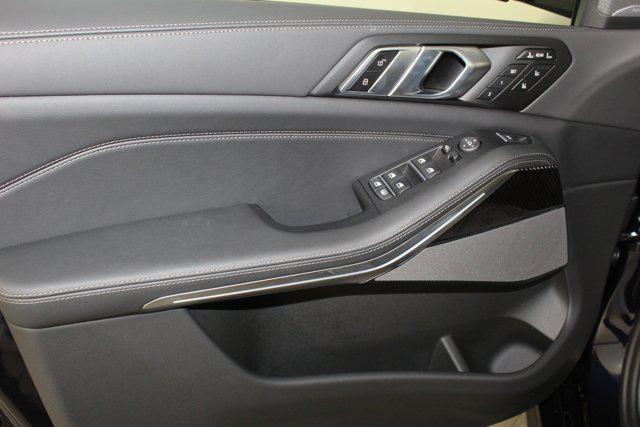 new 2026 BMW X7 car, priced at $124,155