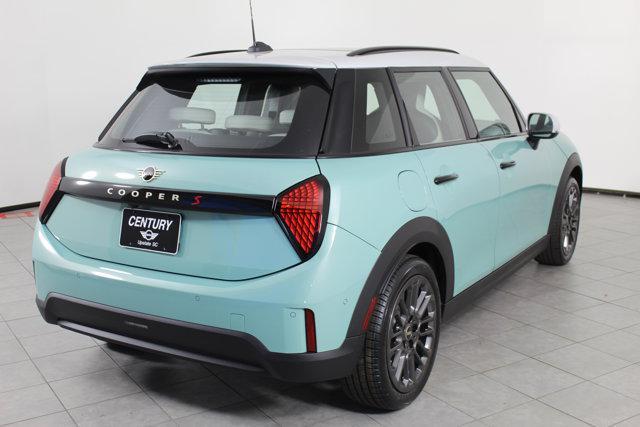 new 2025 MINI Hardtop car, priced at $38,300