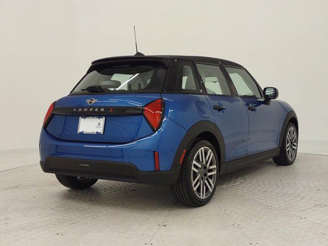 new 2025 MINI Hardtop car, priced at $36,980